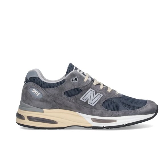 New Balance Men's 991v2  Made in UK Dark Gull Grey Size 9 NWOB - Picture 1 of 12